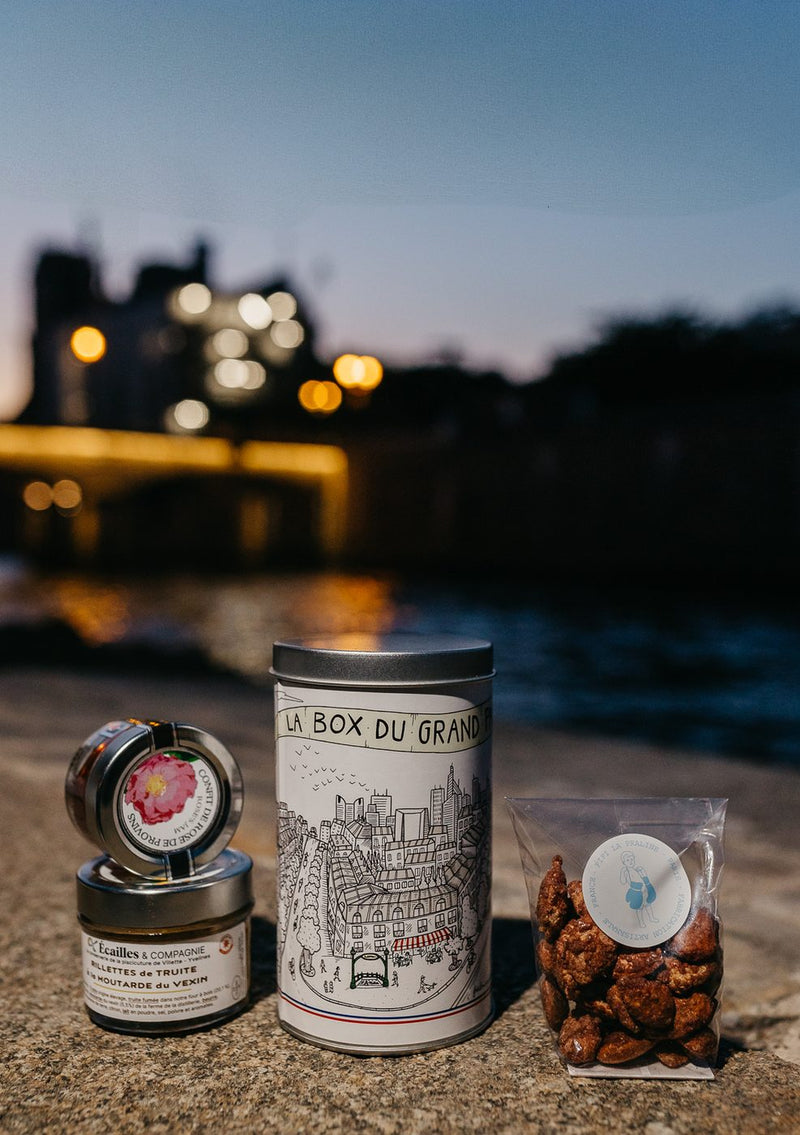 Coffret cadeau d'entreprise Le Grand Paris en boîte, boîte en fer illustrée et réutilisable